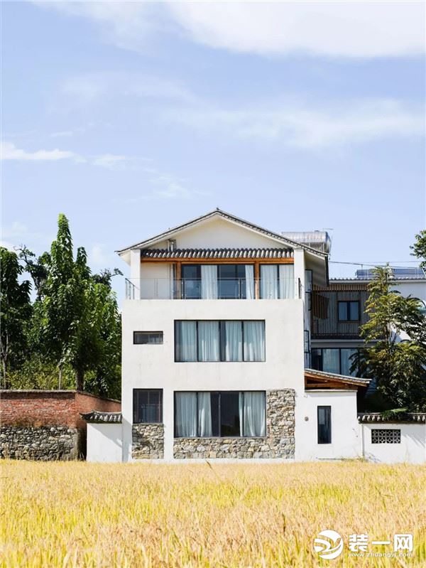 农村自建房外景